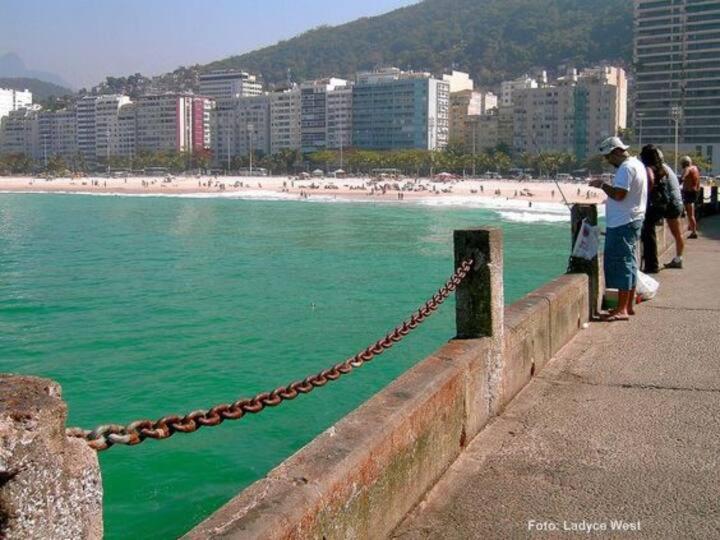 Rio Guesthouse - Um Quarteirao Da Praia De Copacabana Ρίο ντε Τζανέιρο Εξωτερικό φωτογραφία